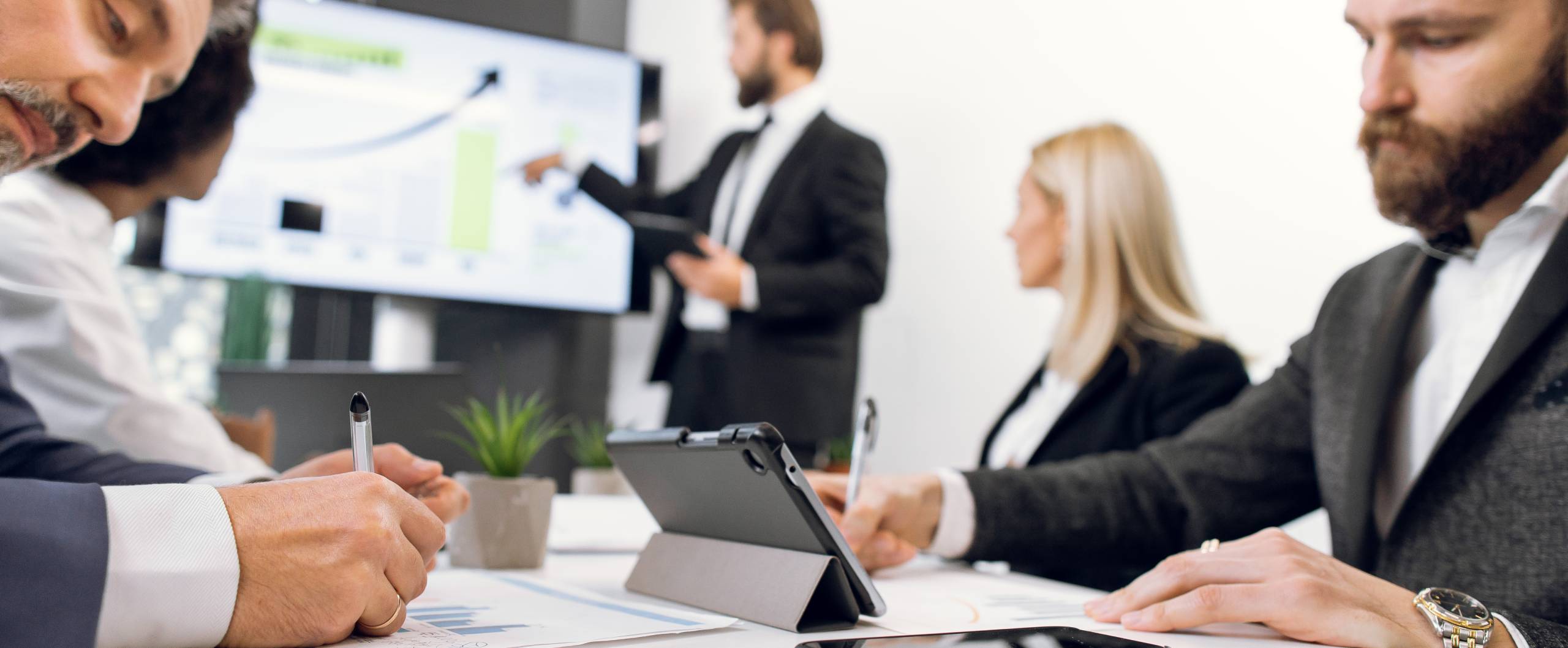 Fractional CMO Supervises